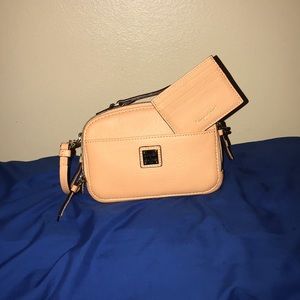 Dooney & Bourke